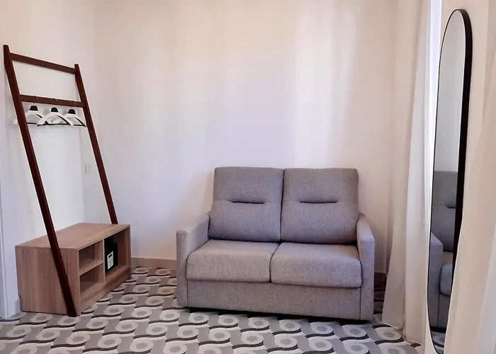 19-30 Hotel Valencia