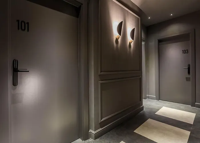 Reina 107 Boutique Βαλένθια