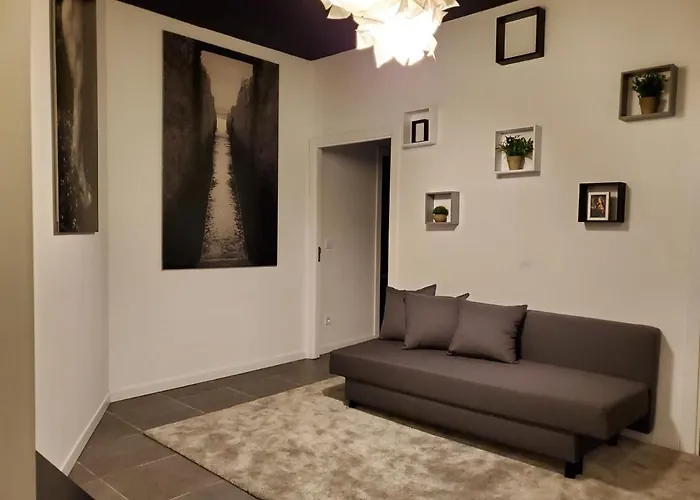 Small And Cozy - G Apartment