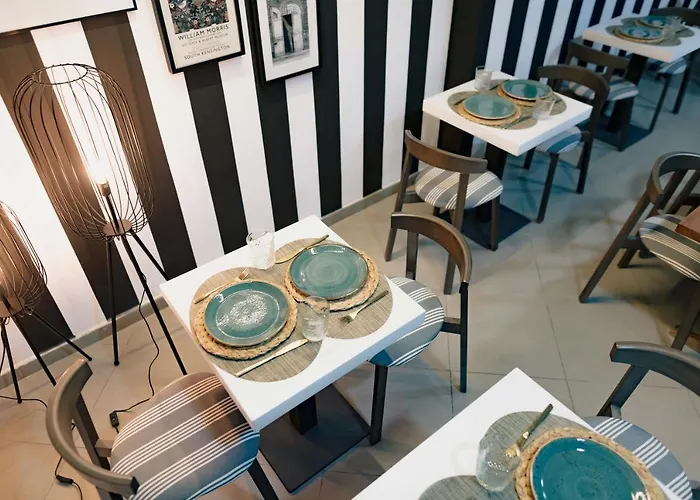 The Little Corner 4* Walencja