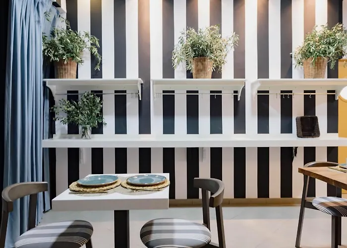 The Little Corner 4* Walencja