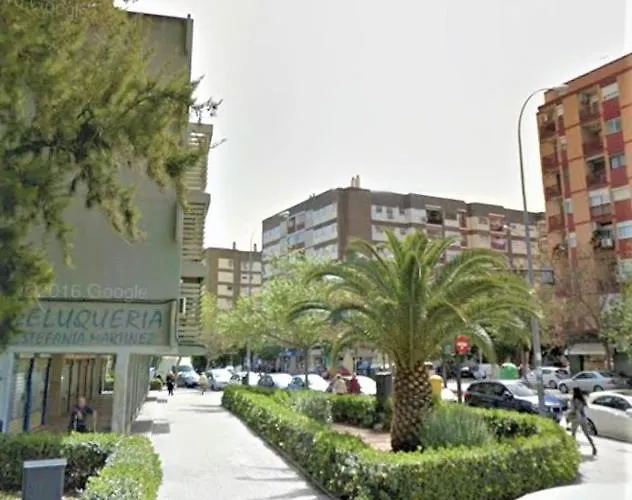 아파트 Duplex Near Center Lovely