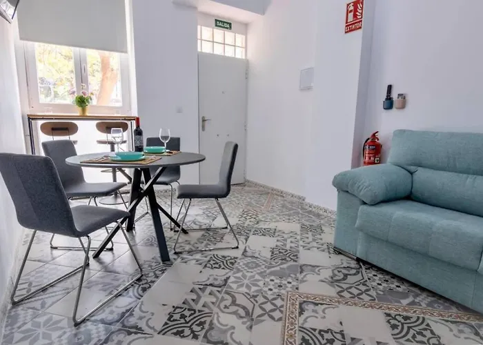 Arenas 3 Apartment *