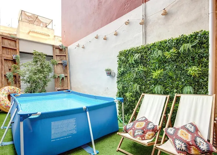 Διαμέρισμα With Pool By The Beach *