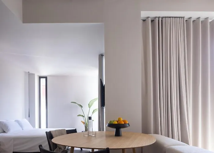 Yours Boutique فندق فالنسيا