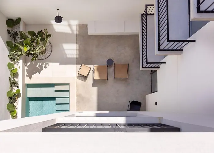 فندق Yours Boutique *