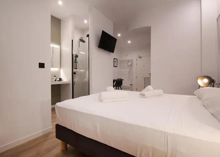 Vlc Host- Eixarchs * Valencia