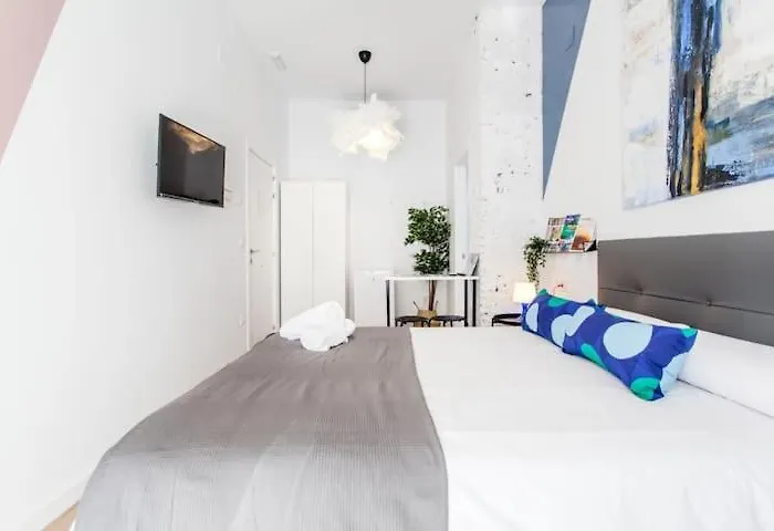 Cool Lofts Center بيت ضيافة فالنسيا