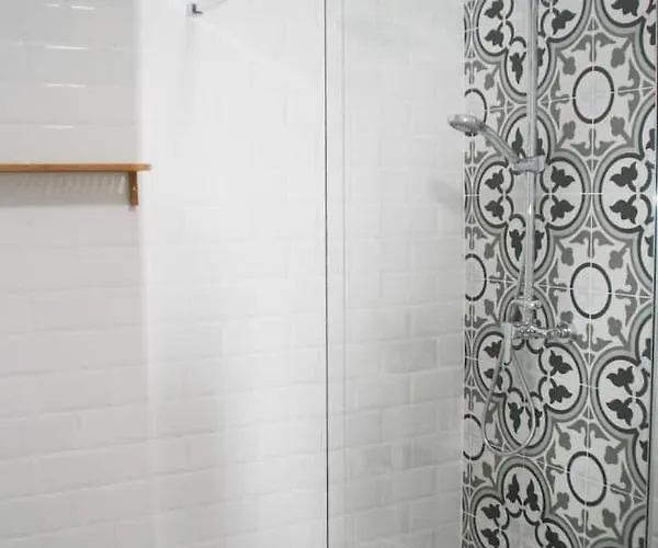 Cool Lofts Center بيت ضيافة فالنسيا