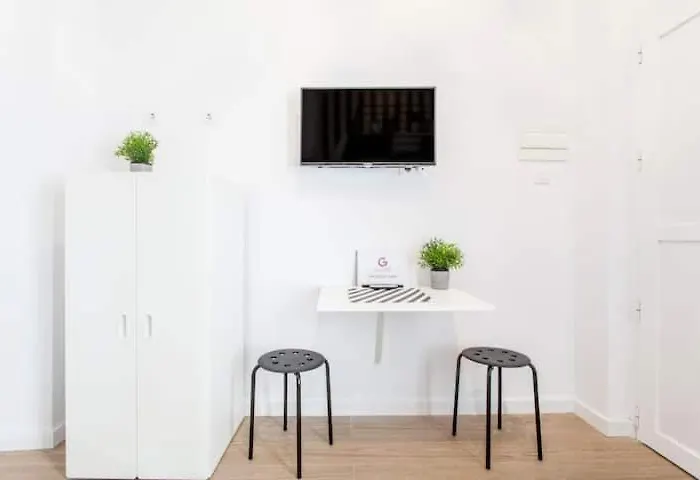 بيت ضيافة Cool Lofts Center 3*