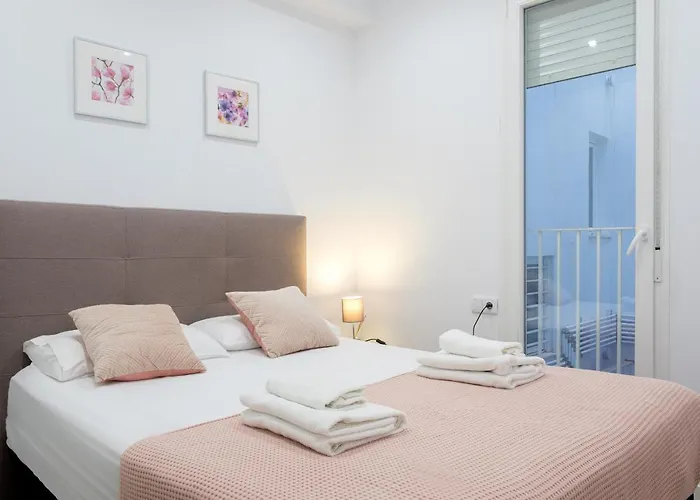 Lejlighed Spacious & Clean In Quiet Area *