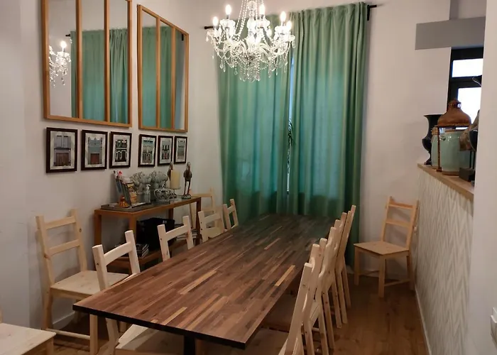 Maison Reina 펜션 *