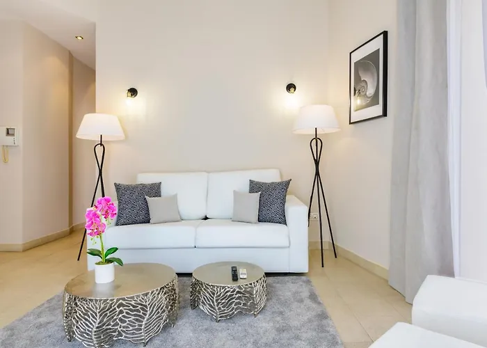Apartment MD Balmes Street Valencia