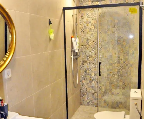 Cozy In Center Διαμέρισμα *