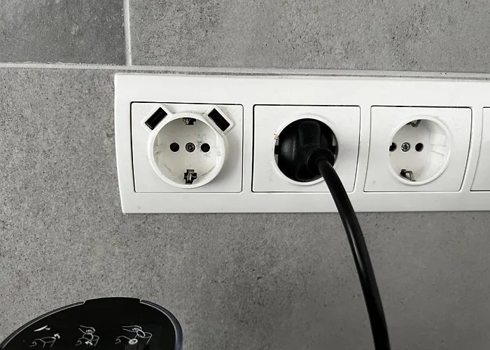 Near The Port, Of Arts And 10min To The