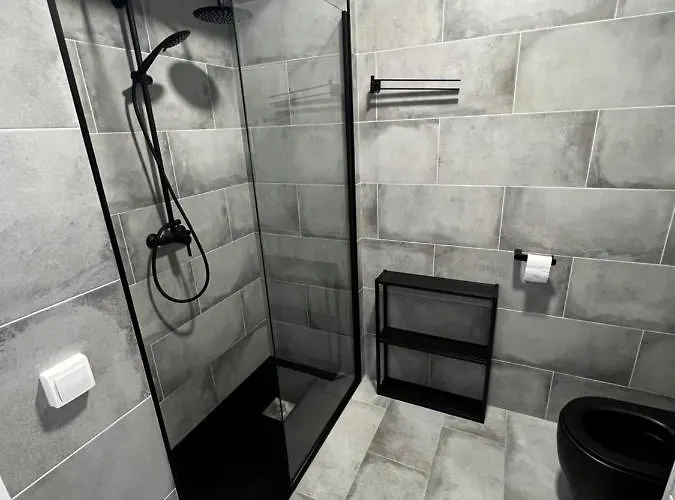 Near The Port, Of Arts And 10min To The