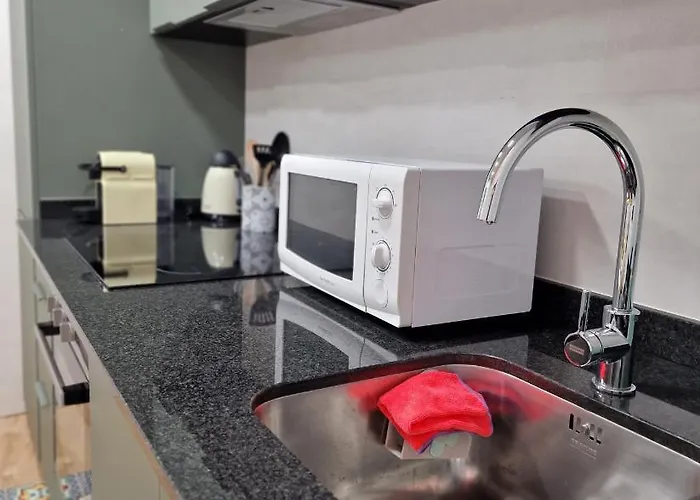 Vive Con Playa Y Metro Cerca *