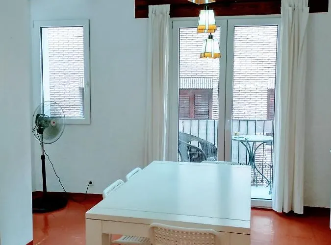 Valencian Dreams Of The Proletariat