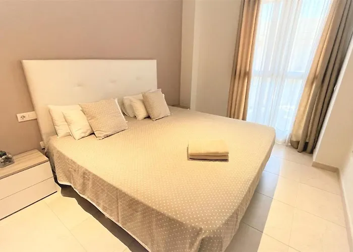 Luxury A40-35 With Terrace And Sea Views Βαλένθια