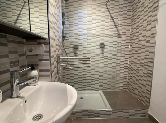 2 Terraza Free Wifi شقة