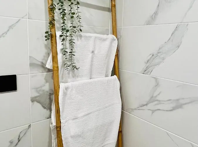 Cool Lofts Alameda 4*