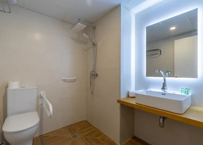 Travel Habitat Alameda Suites. * Βαλένθια