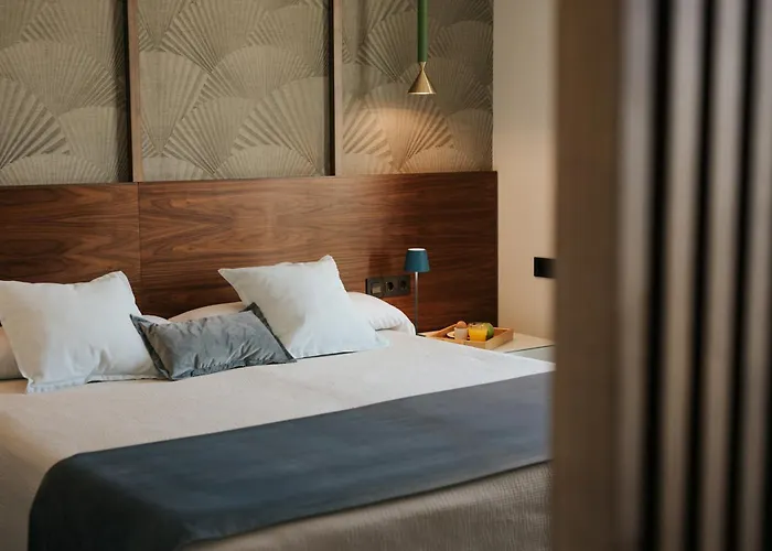 Hotel Neptuno Playa & 4*