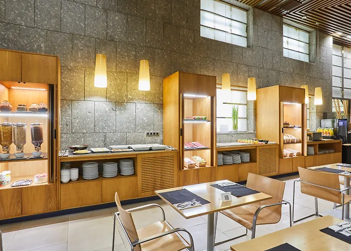 Silken Puerta Hotel 4*