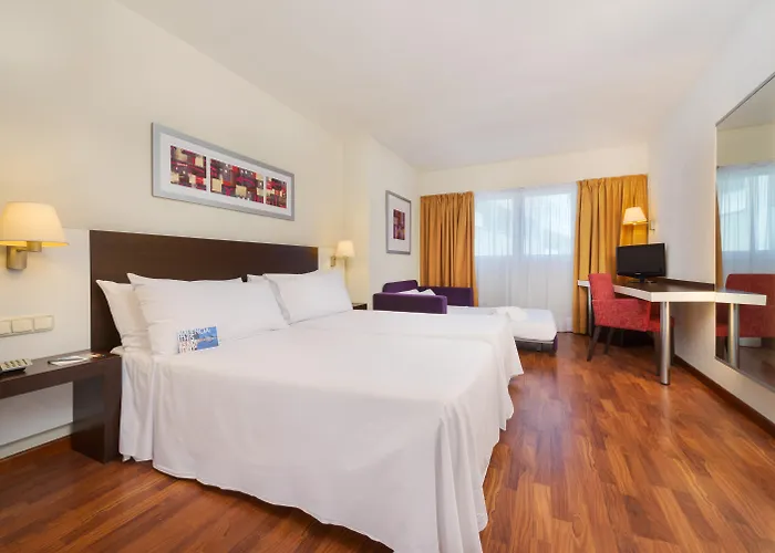 Port Feria Hotel 4*