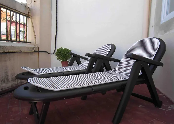 Young Penthouse شقة