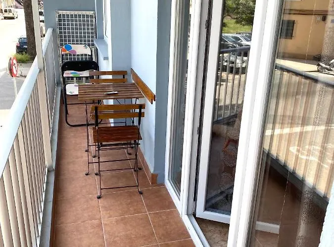 De Temporada En Malvarrosa Vacaciones Largas Long Desde 11 Noches * Valence