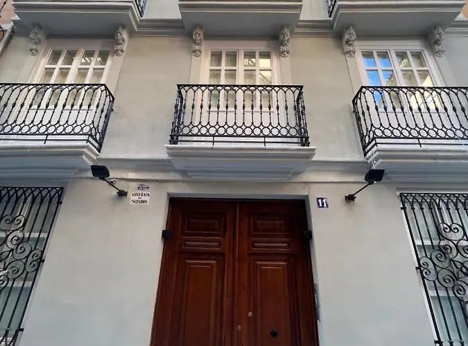 Old Town Flats Casa Del Bisbe