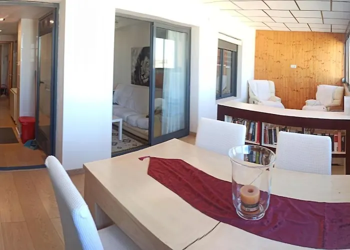 Atico Con 2 Grandes Terrazas Y 2 *