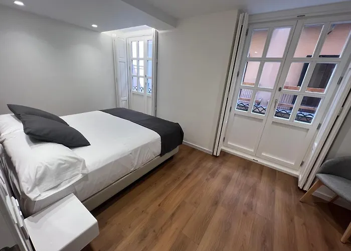 Old Town Flats Casa Del Bisbe Aparthotel