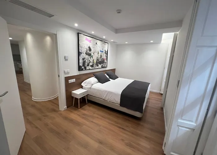 Old Town Flats Casa Del Bisbe Aparthotel 4*