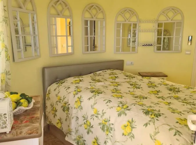 Chateau Angelique בית כפרי *