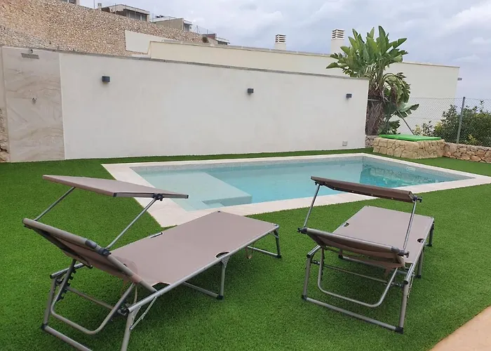 Con Piscina Privada *