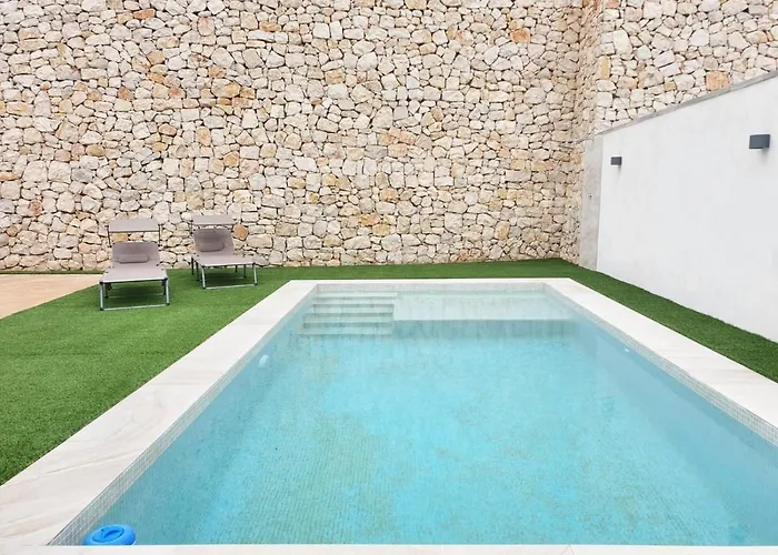 Con Piscina Privada * Valence