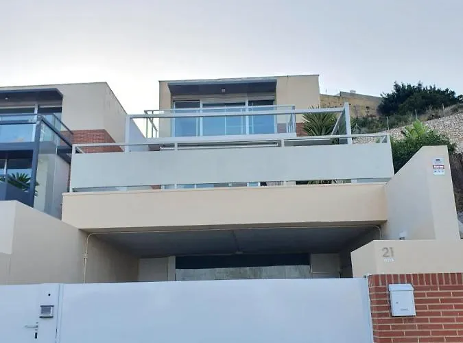 Con Piscina Privada * Valence