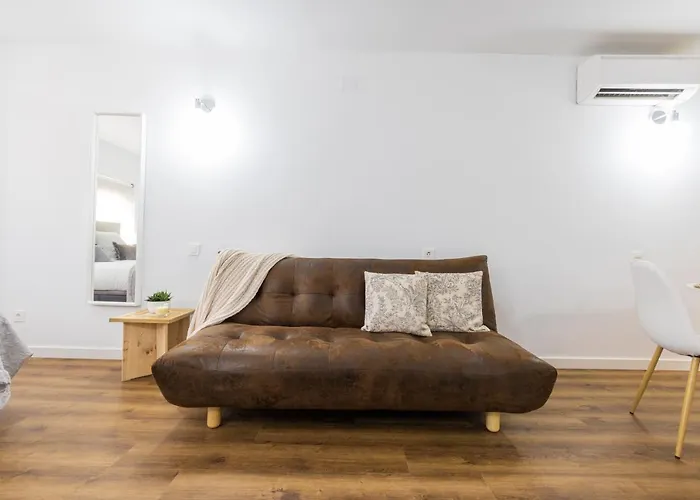 Florit Flats - The Apolo فالنسيا