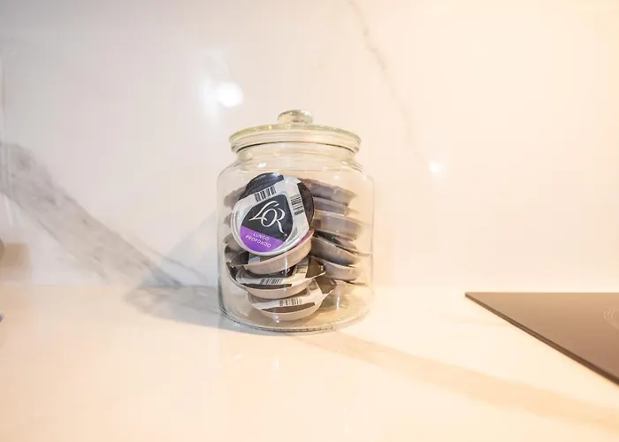 Florit Flats - The Apolo شقة