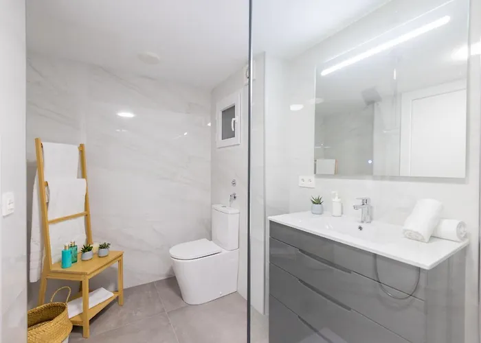 Florit Flats - The Apolo *