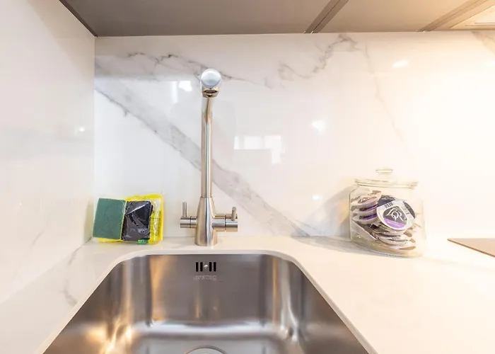 Florit Flats - The Apolo شقة *