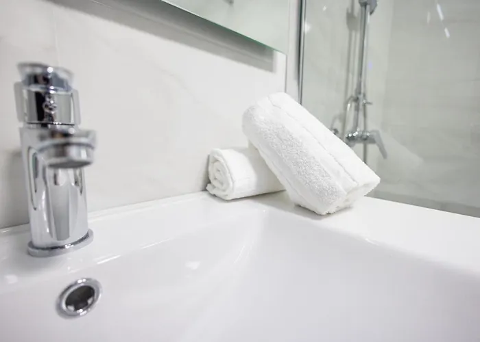 Florit Flats - The Apolo شقة *