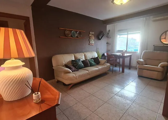 On Malvarrosa Beach منزل للإقامة