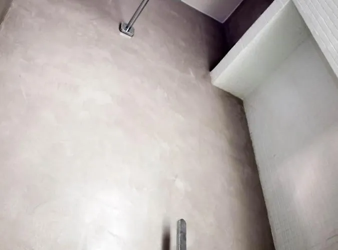 Casita Artista En Edificio Barrio Ruzafa Valencia