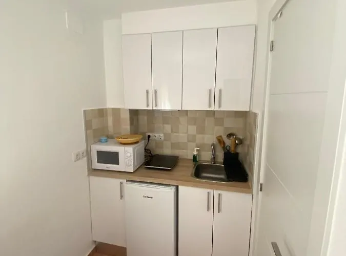 Con Cocina Y Bano Privado De Temporada Vacaciones Largas Long Desde 11 Noches Апартаменты Валенсия