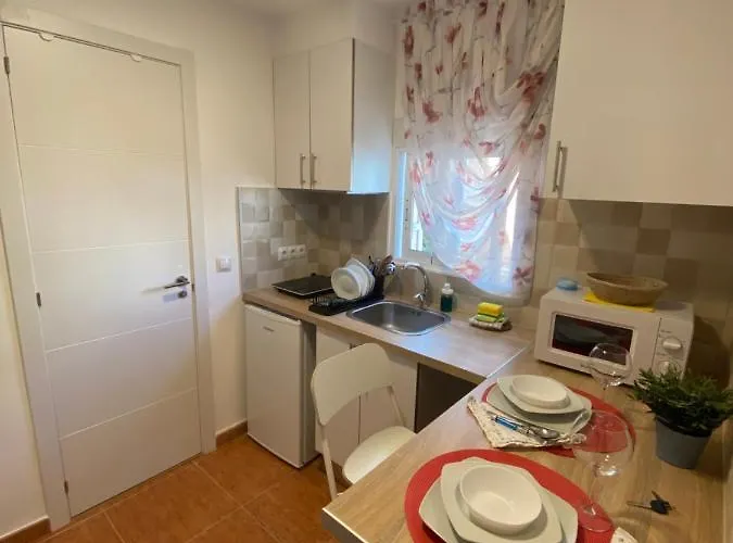 Con Cocina Y Bano Privado De Temporada Vacaciones Largas Long Desde 11 Noches * Валенсия