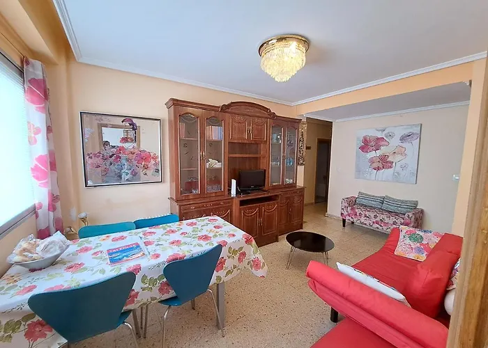 3 Bedroom Flat With Wifi * Walencja