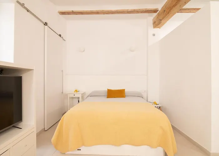 Cabanyal Old Fisherman's House *